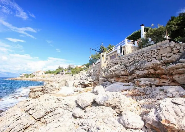 펜션 Robinson Delphinus